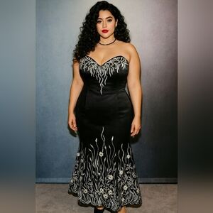 Chic Strapless Black Dress with White Embroidery. Size 14. Ankle Length